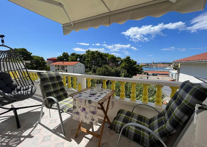 Apartments Mare