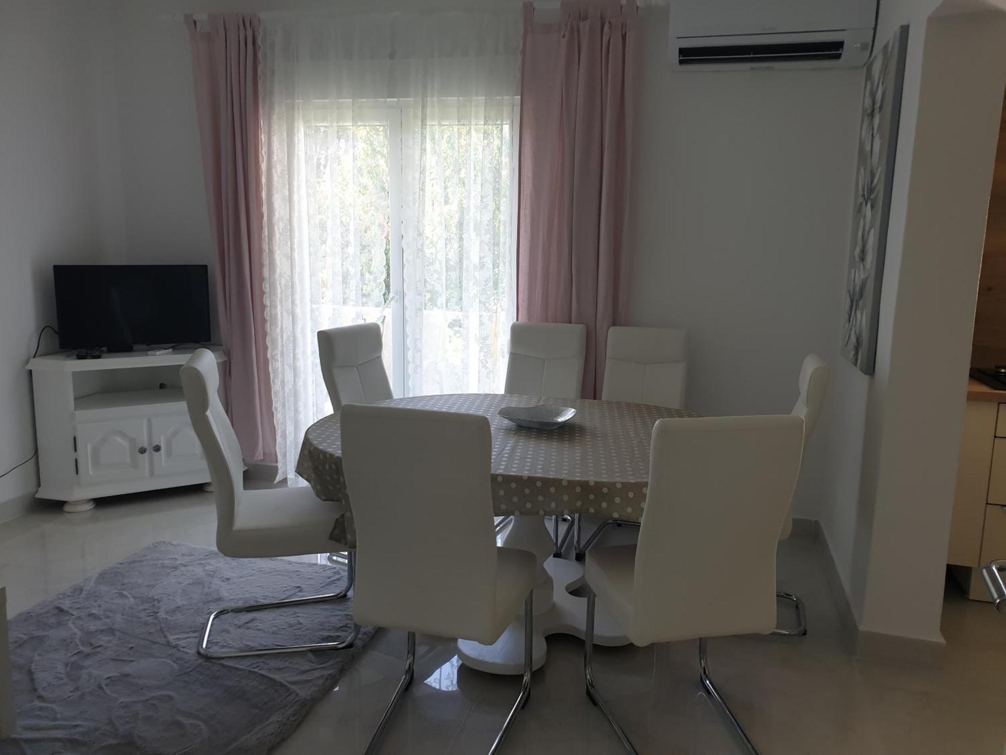 Mare Apartment Banjol