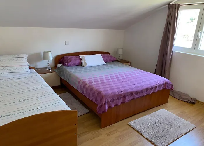 Apartments Mare